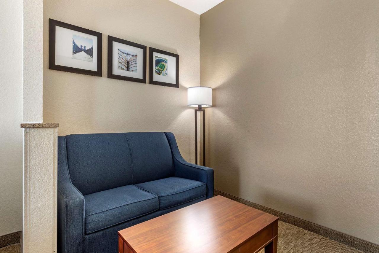 Comfort Suites Waco Near University Area Екстер'єр фото