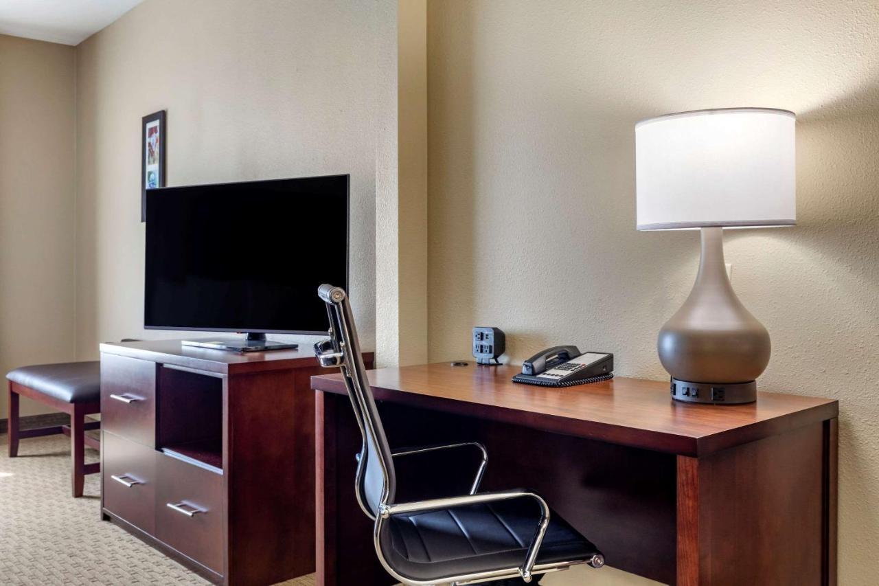 Comfort Suites Waco Near University Area Екстер'єр фото