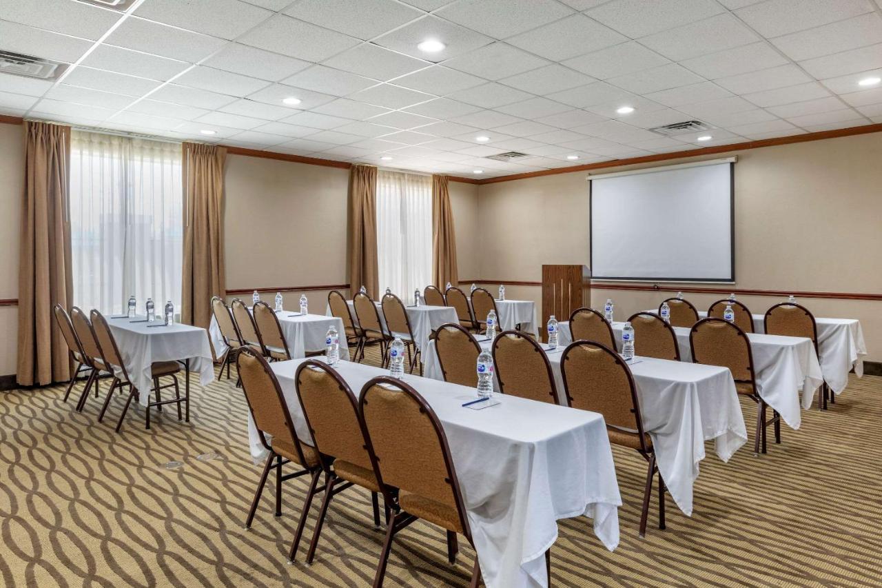 Comfort Suites Waco Near University Area Екстер'єр фото
