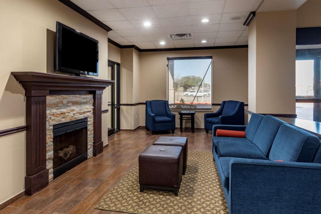 Comfort Suites Waco Near University Area Екстер'єр фото