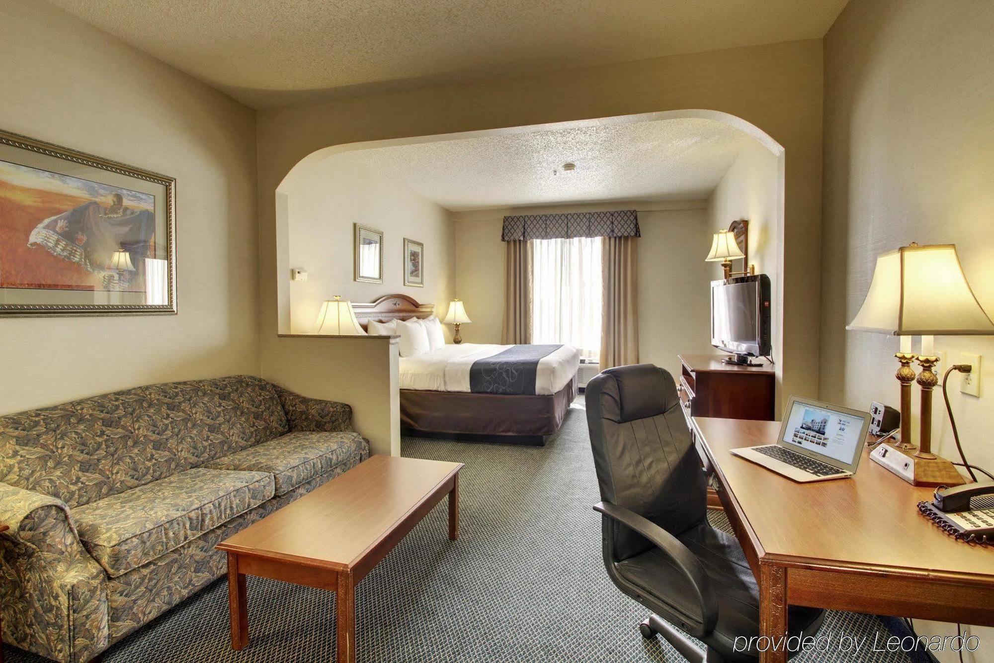 Comfort Suites Waco Near University Area Екстер'єр фото